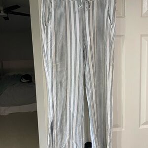 Cloth & Stone Striped Gray and White Women's Pants